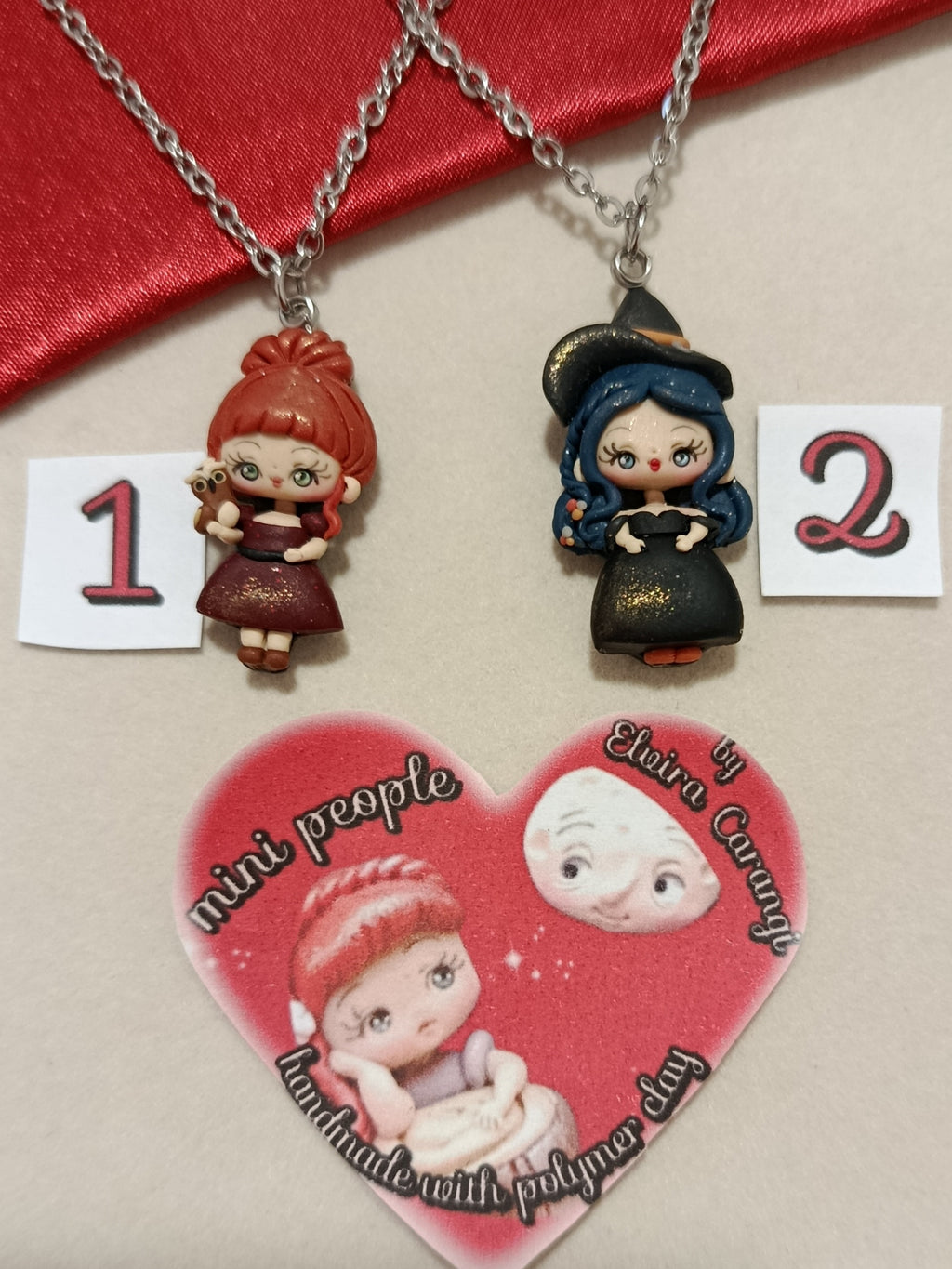 Collana Strega Susie e Giulia paffutella