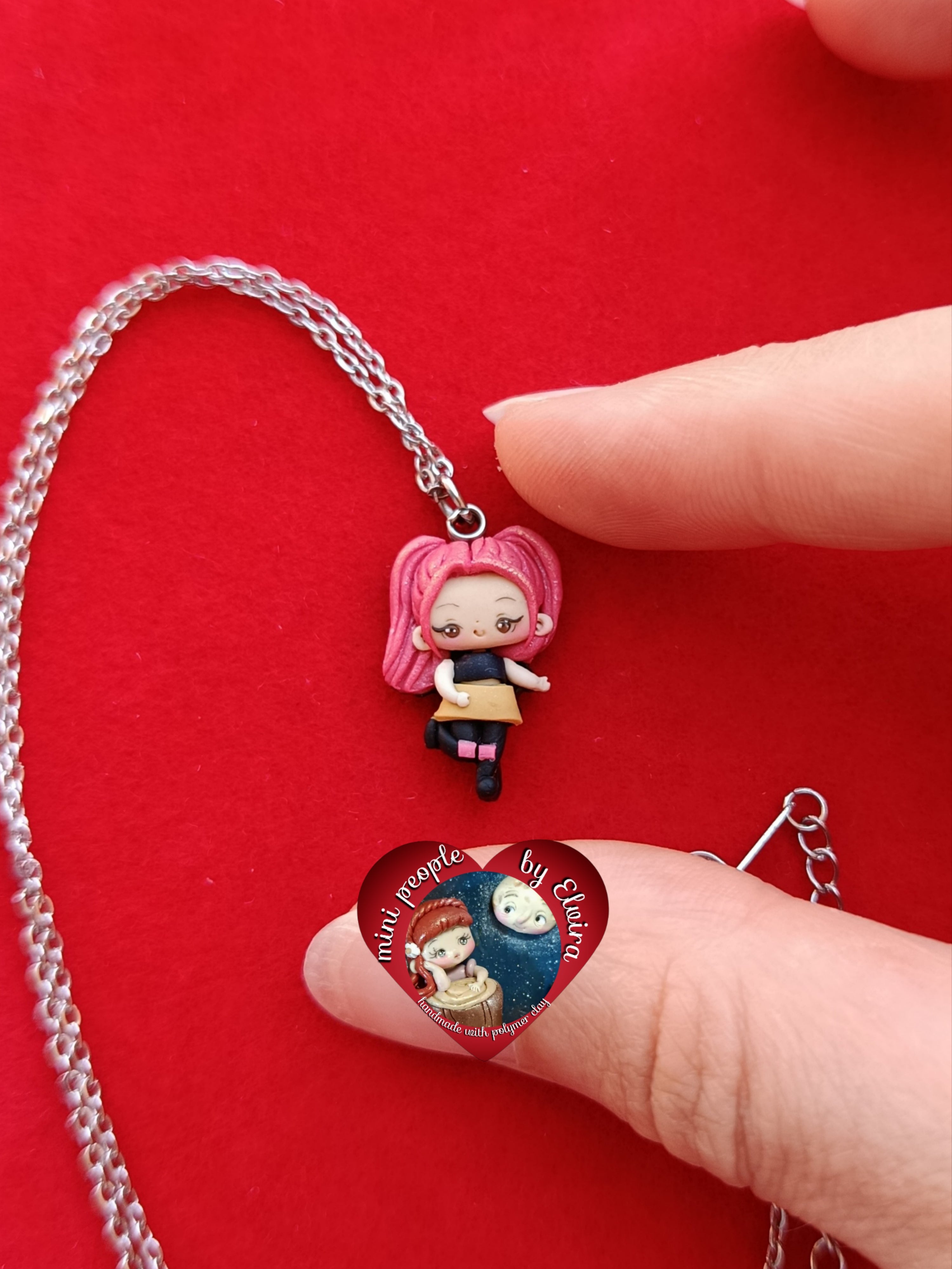 Collana mira huntrix