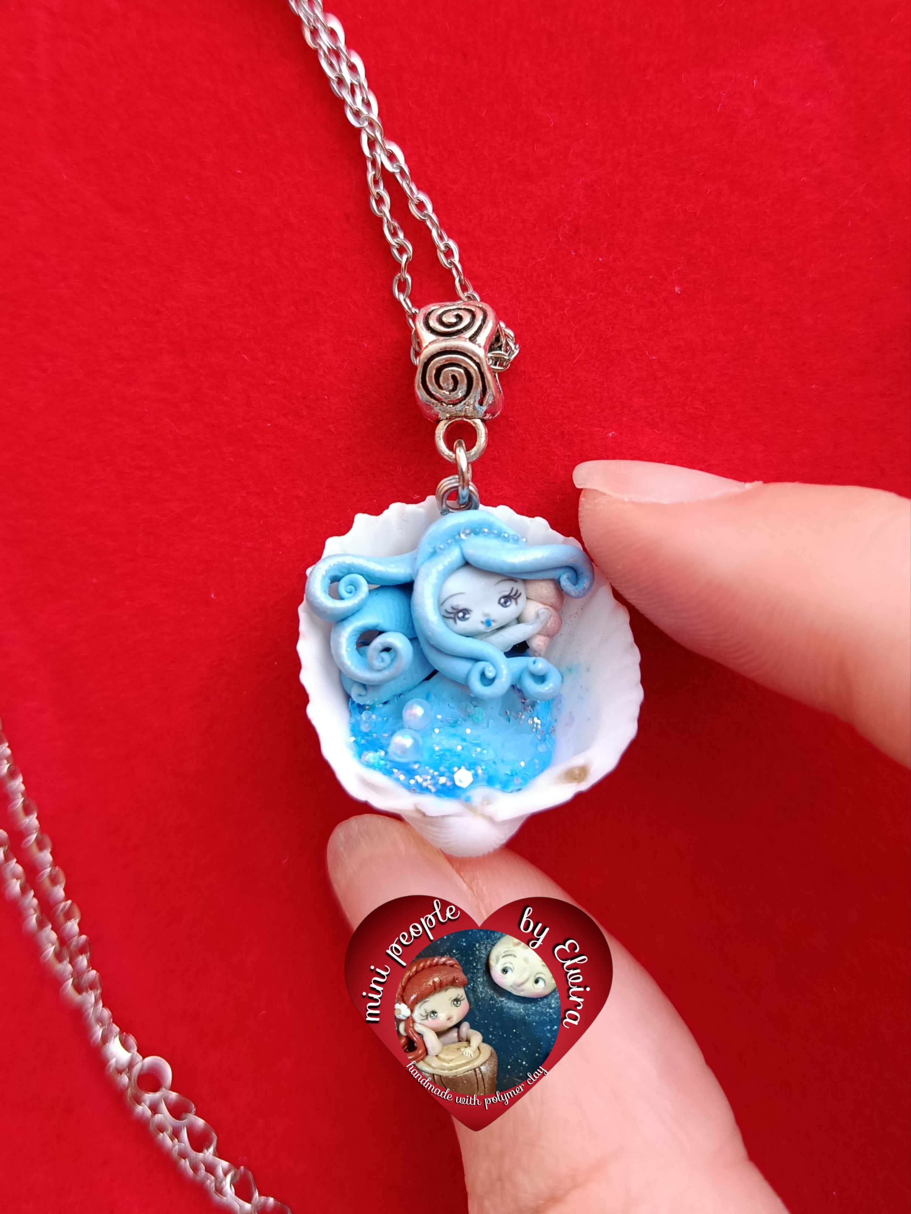 Collana ondina in conchiglia