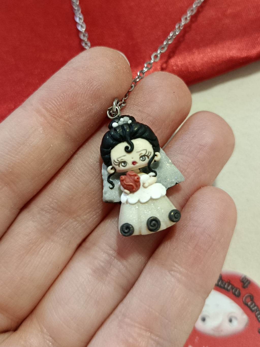 Collana sposa fantasma Lucia paffutella