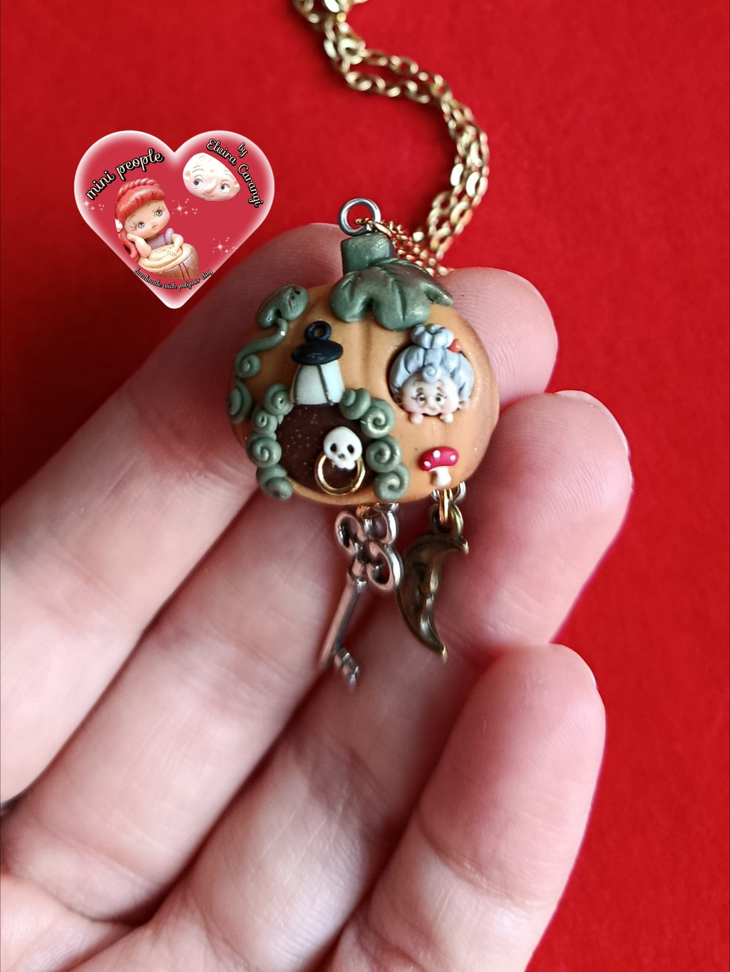 Collana Paffhouse anziana streghina dollhouse