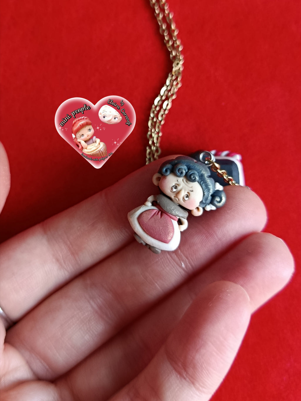 Collana Paffhouse Hansel e gretel anziana streghina cattiva dollhouse apribile