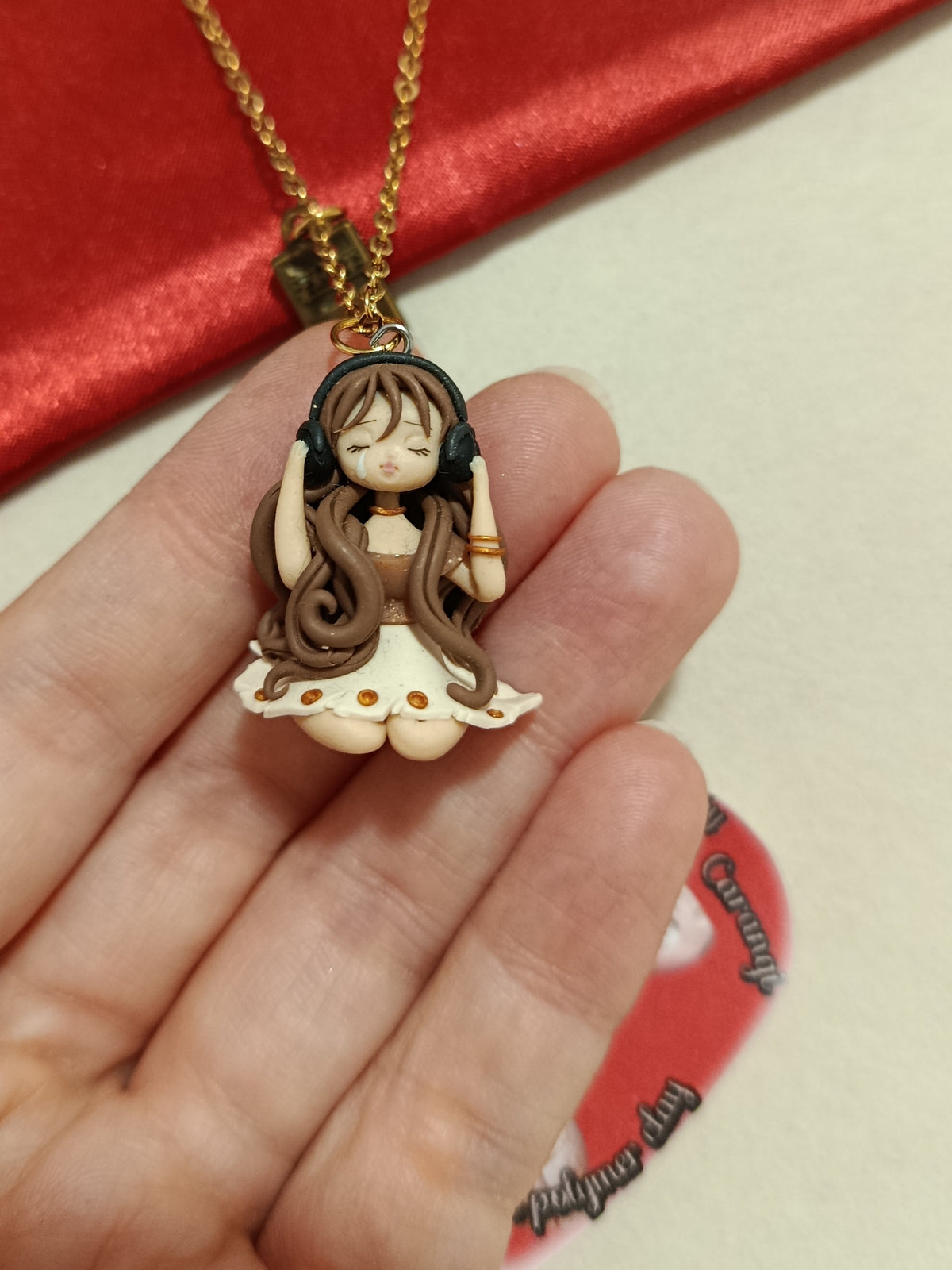 Collana girl in tears