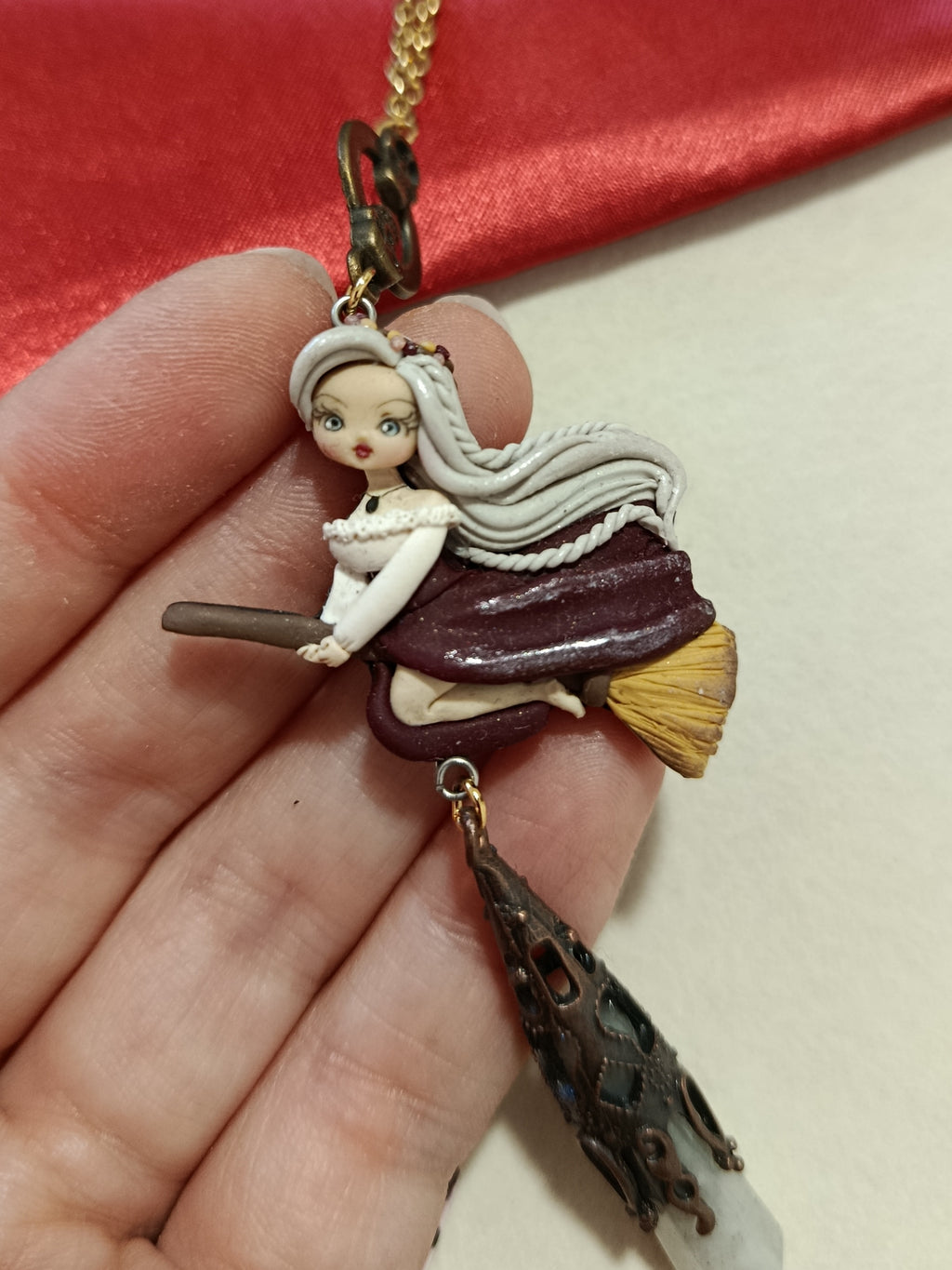 Collana Strega Barbara e quarzo bianco