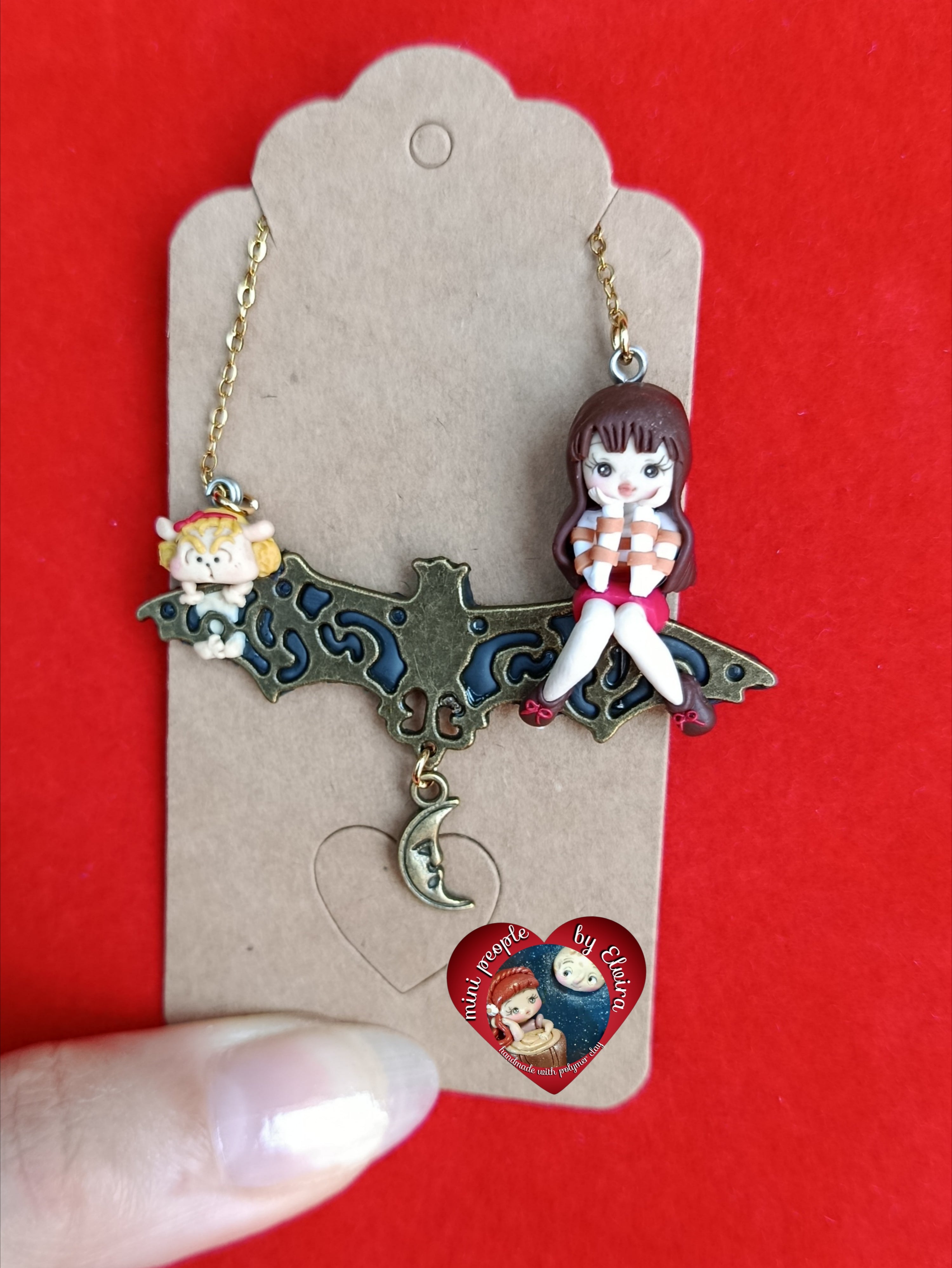 Collana Ransie e Lisa su pipistrello, Yoko