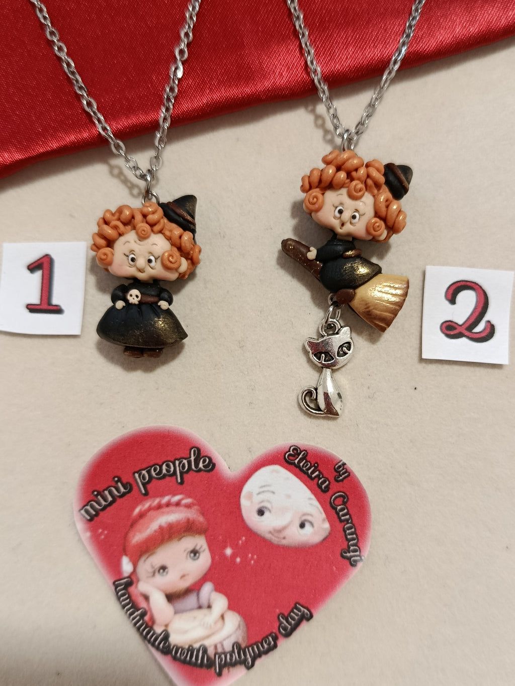 Collana Peppina anziana streghina