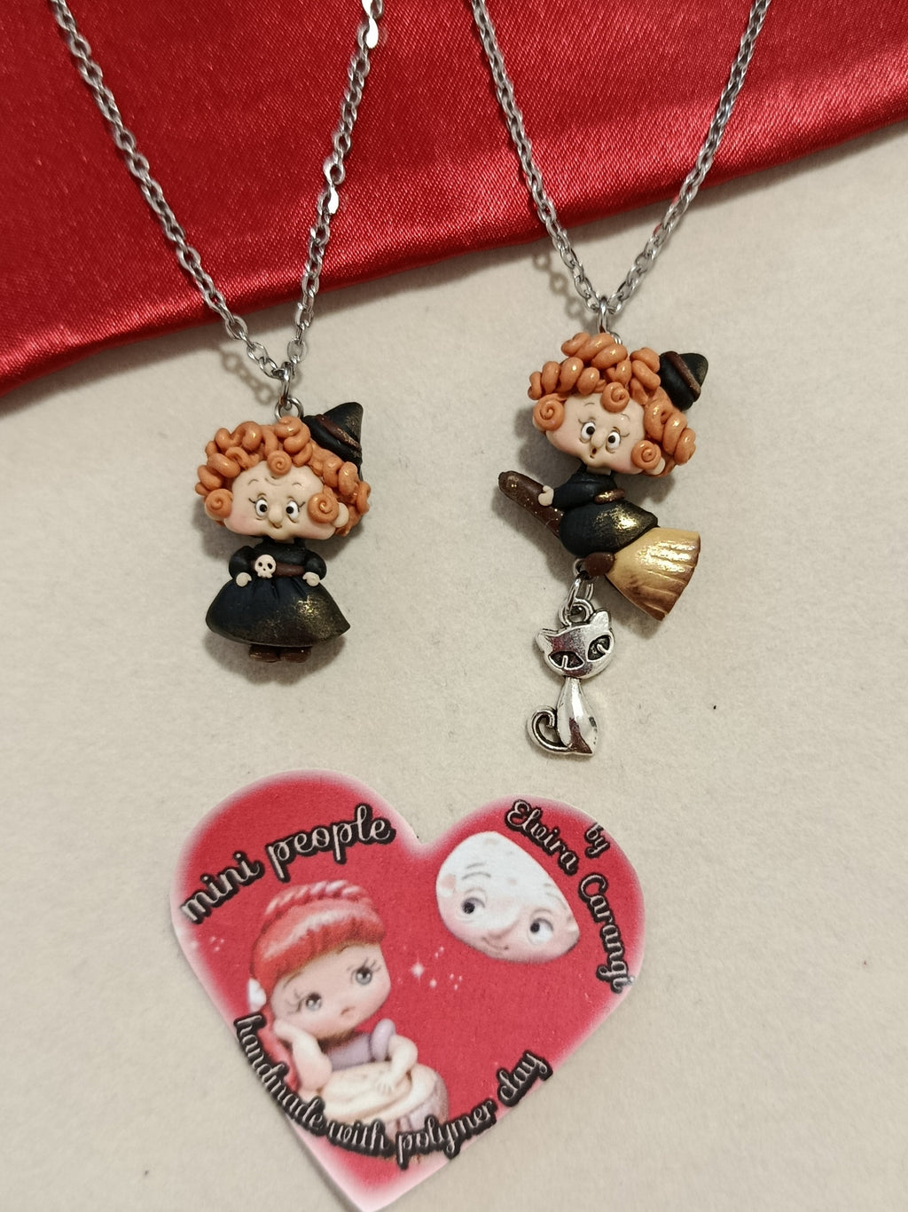 Collana Peppina anziana streghina