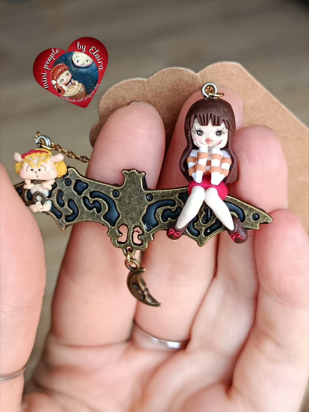 Collana Ransie e Lisa su pipistrello, Yoko
