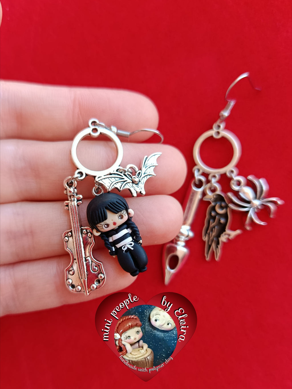 Orecchini Mercoledì e charms