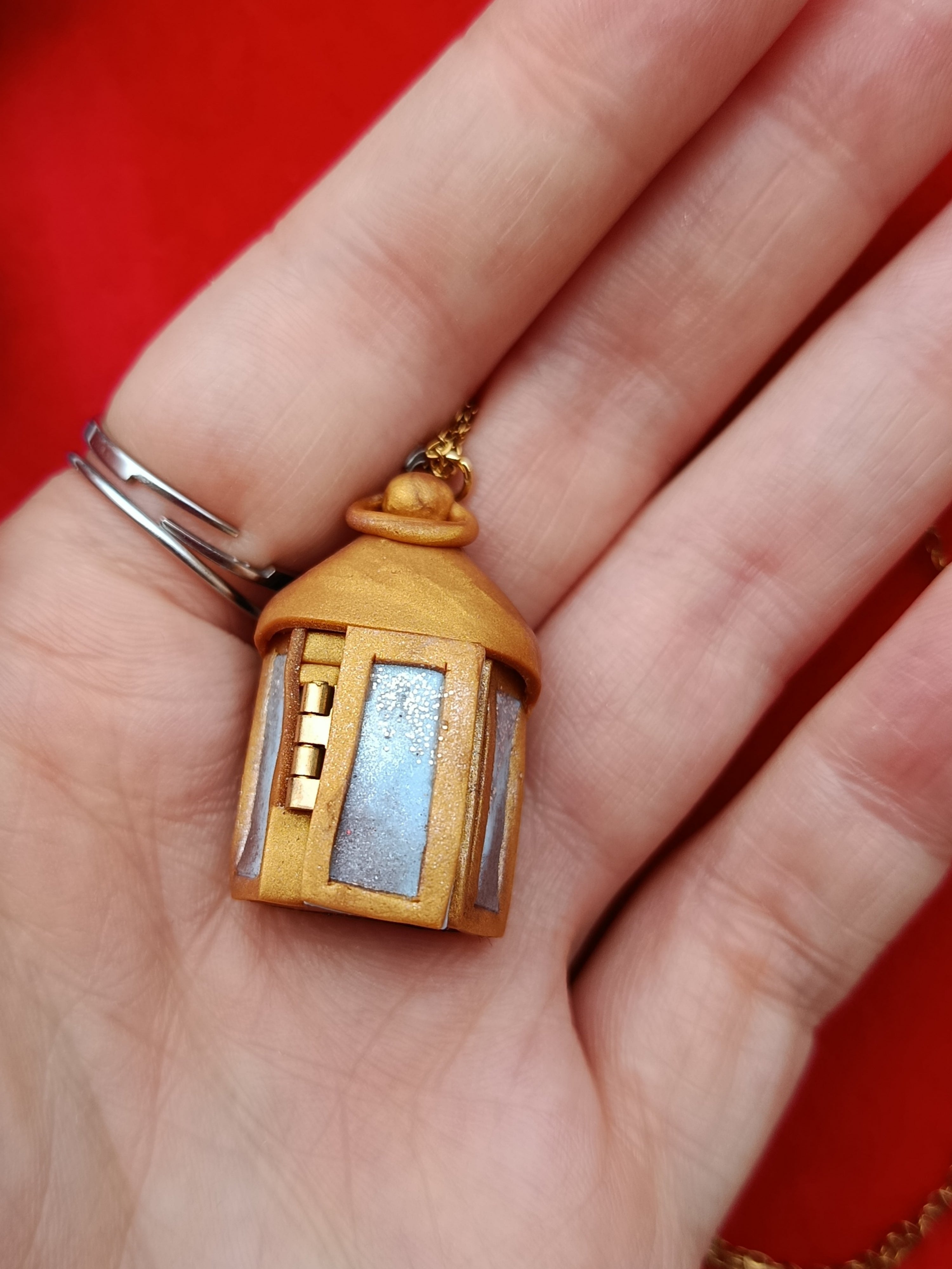 Collana dollhouse con finestrina Lanterna Trilly