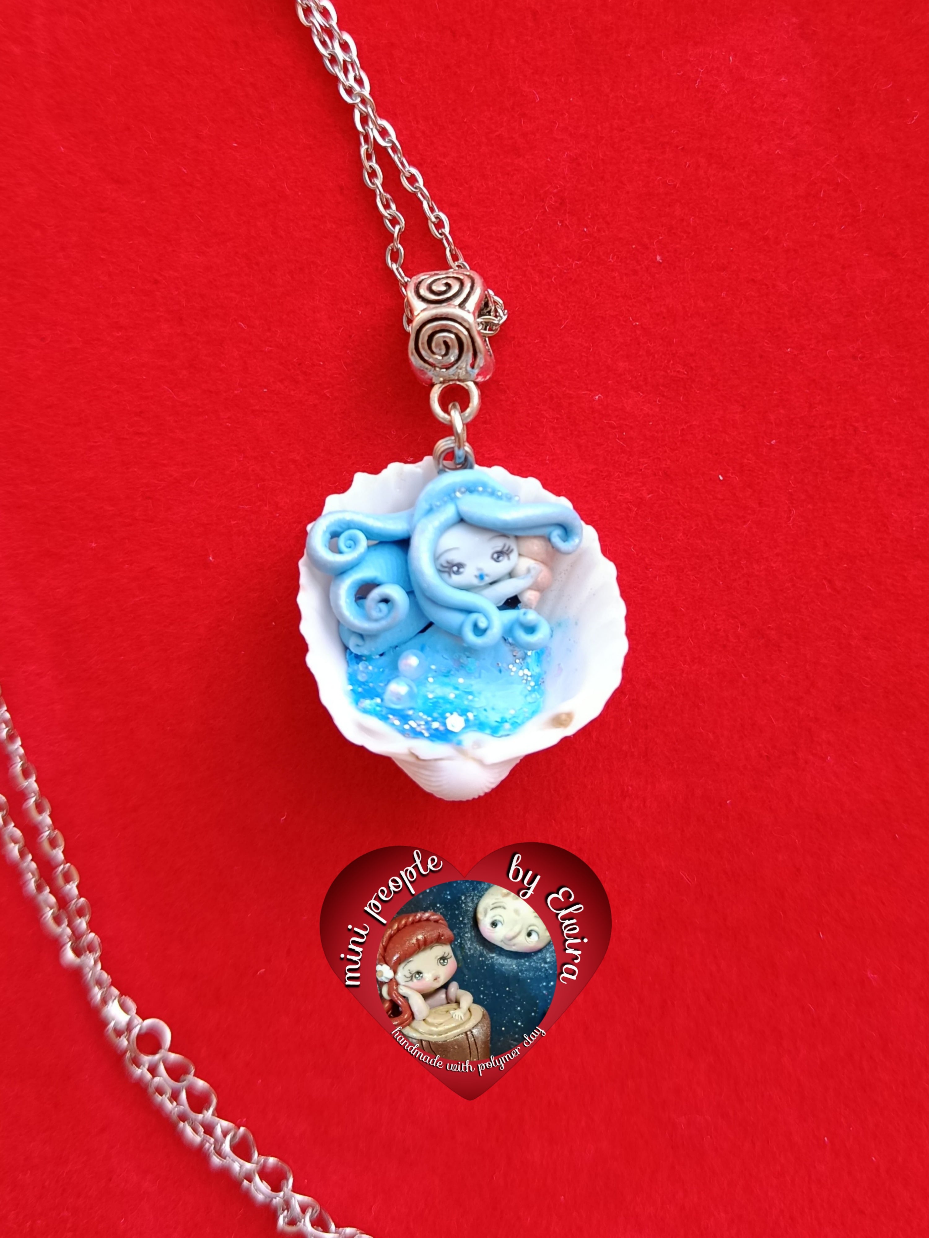Collana ondina in conchiglia