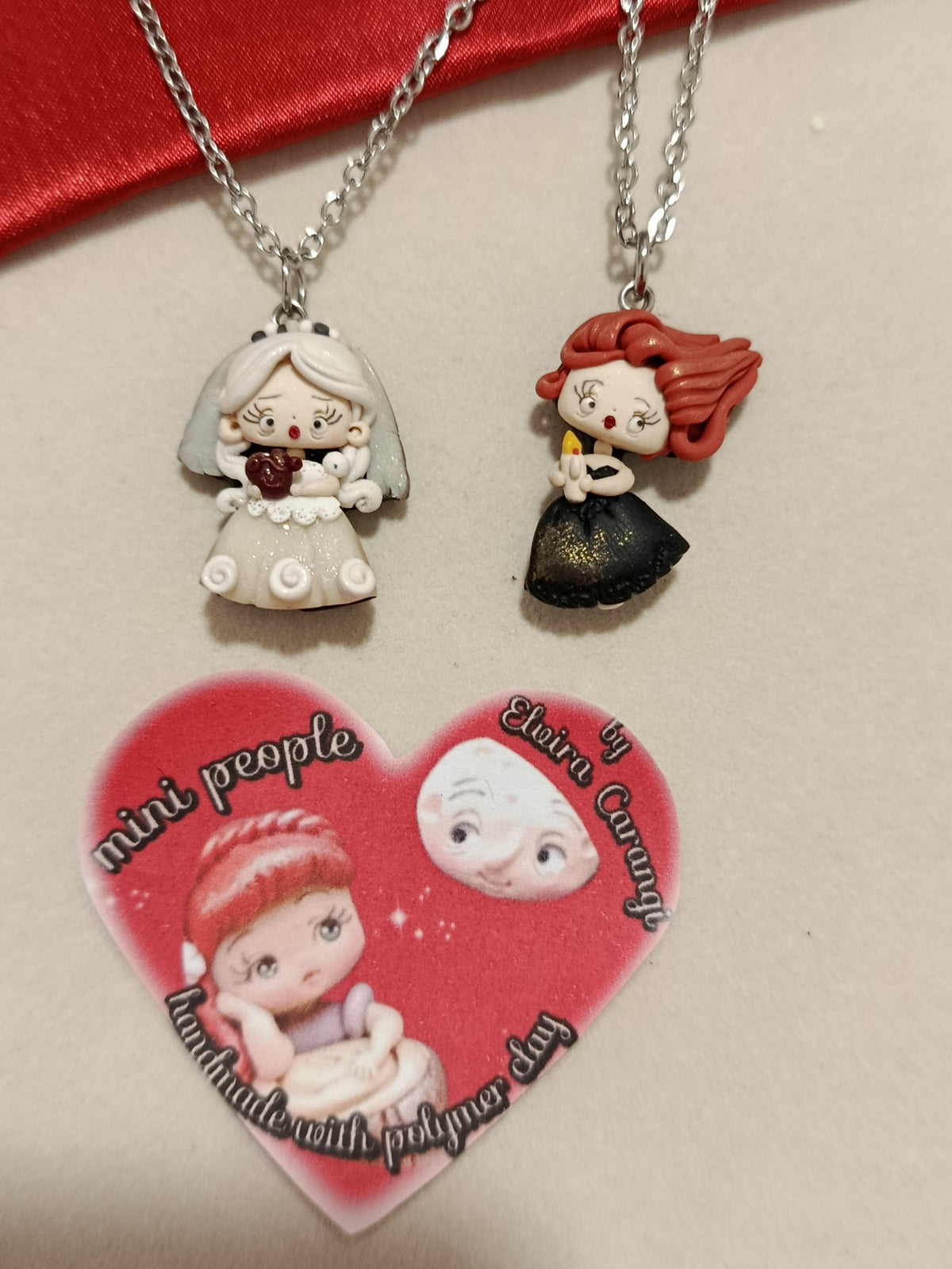 Collana sposa fantasma paffutella